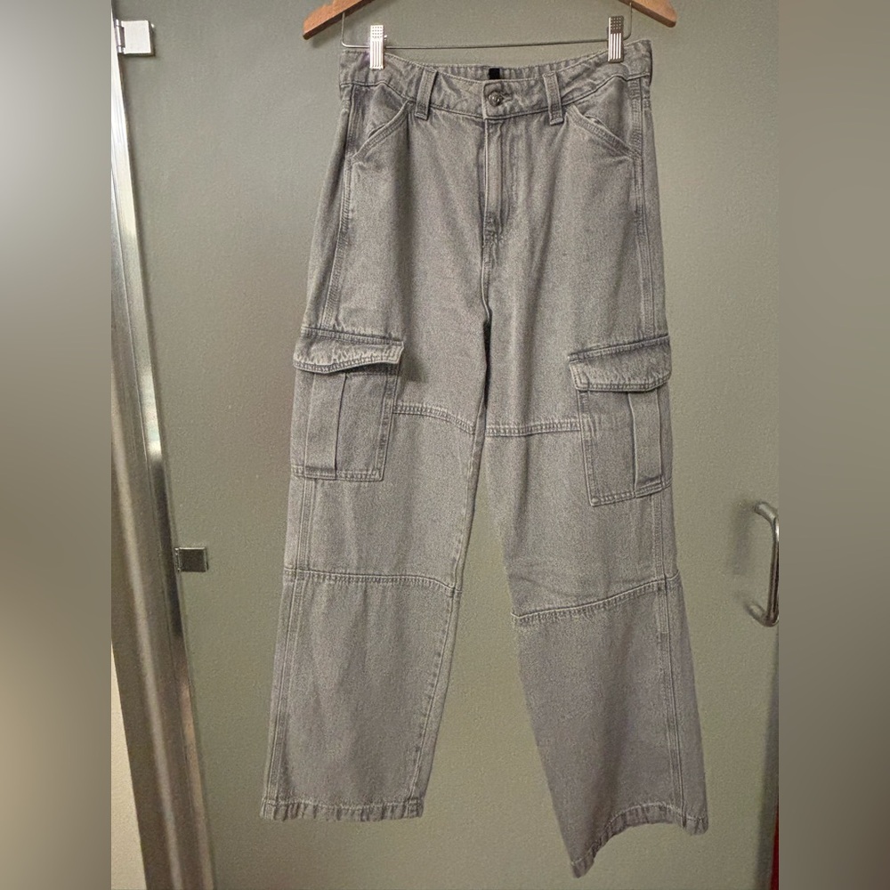 Women's Gray Cargo Jeans